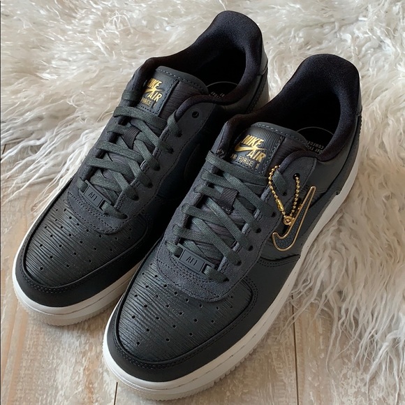 NWT Nike Air Force 1 LX - Picture 4 of 8